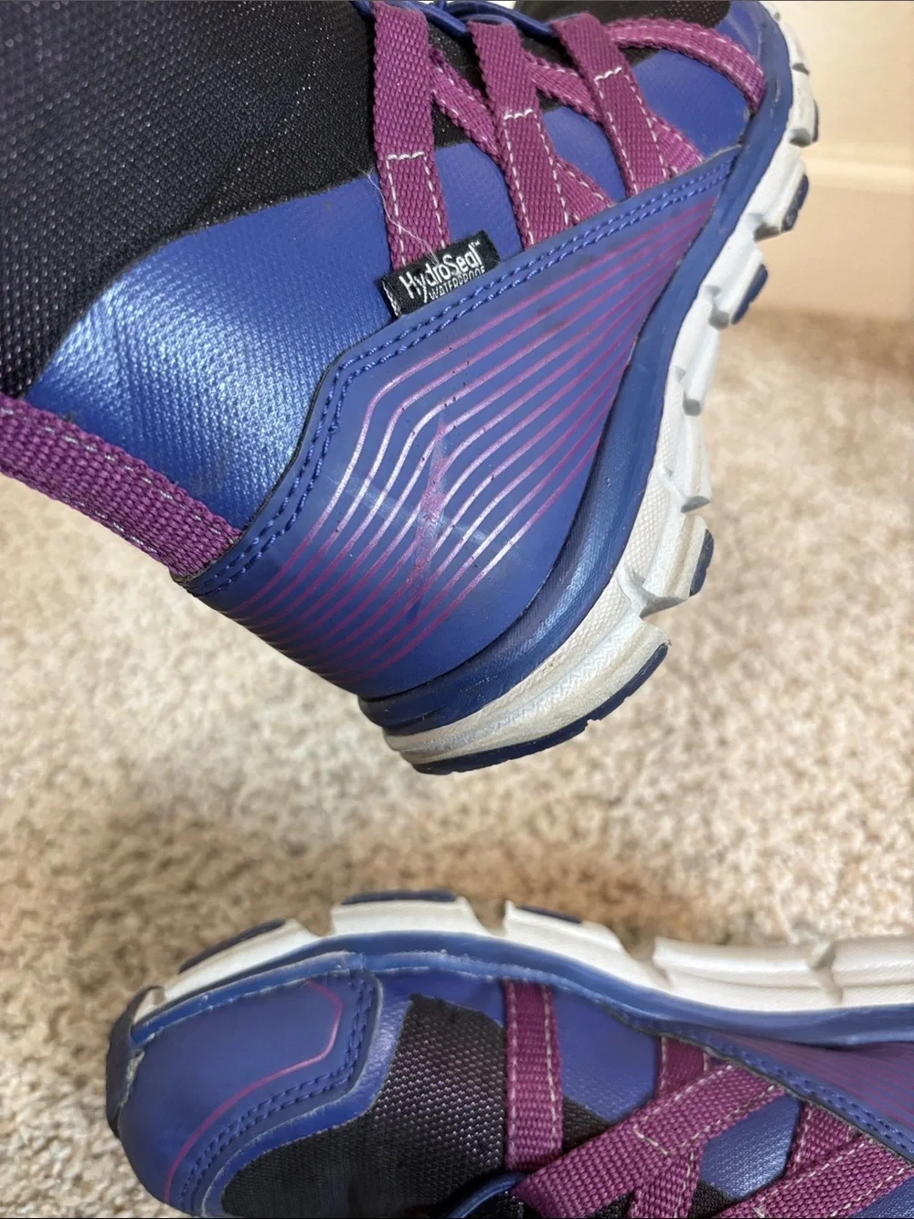 The North Face Junior Winter Sneakers Insulated Waterproof Size 1 Purple Black